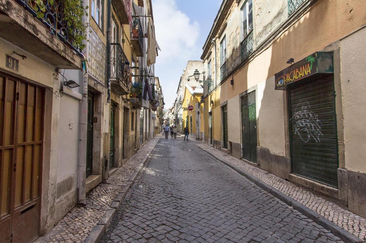 Апартаменты Bairro Alto Stylish By Homing Лиссабон Экстерьер фото